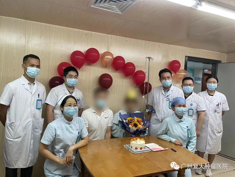 ny04_732438.jpg ny04_732438.jpg